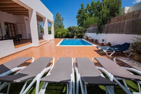 Casa con piscina y jardín en Siesta — Foto 3