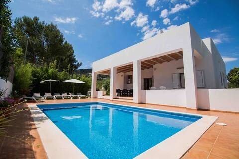 Casa con piscina y jardín en Siesta — Foto 1
