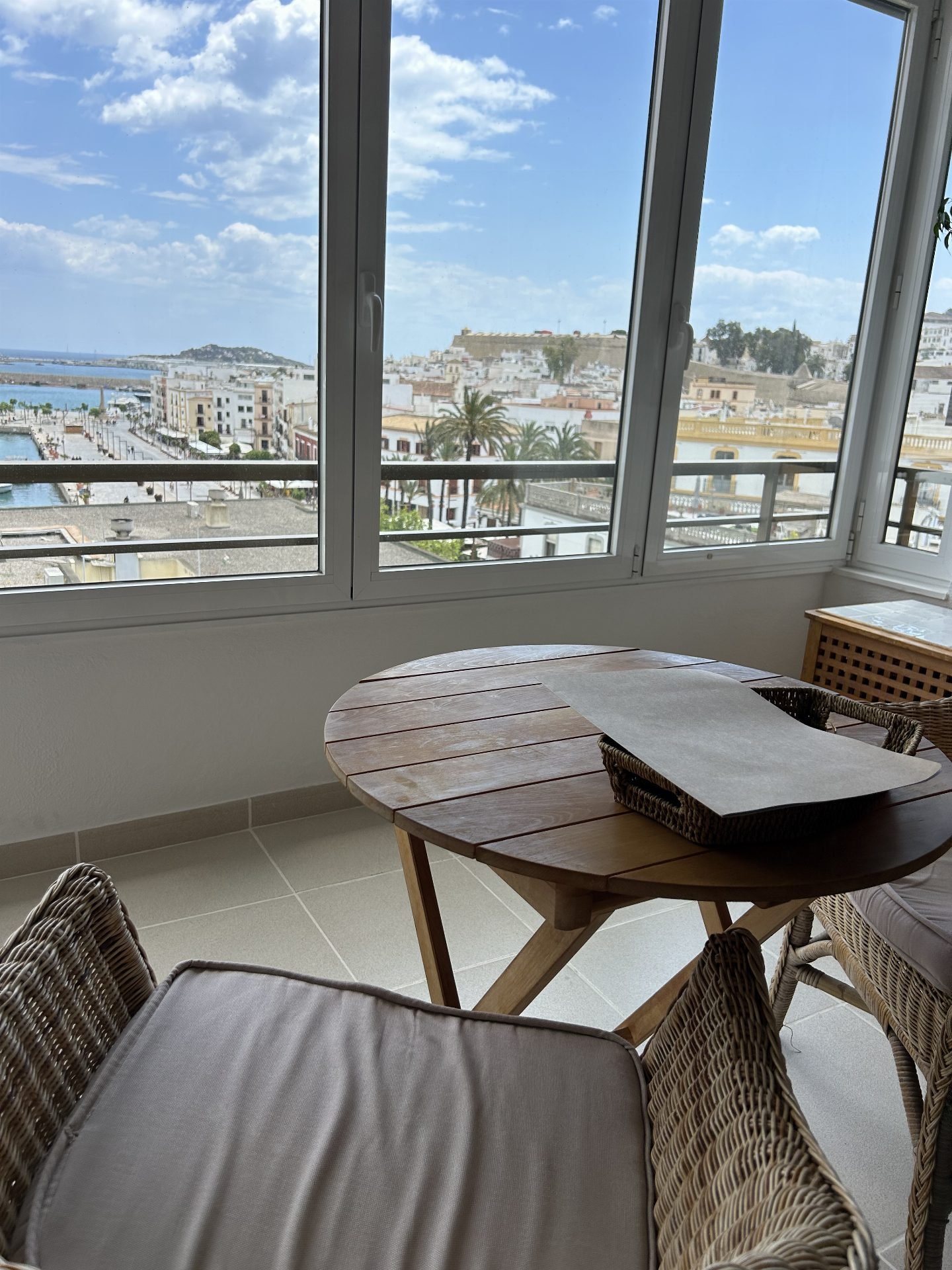 Apartamento en avenida 8 de Agosto — photo 1
