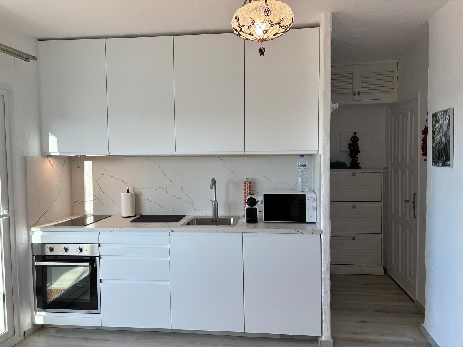 Piso de temporada en Cala Tarida — Foto 4