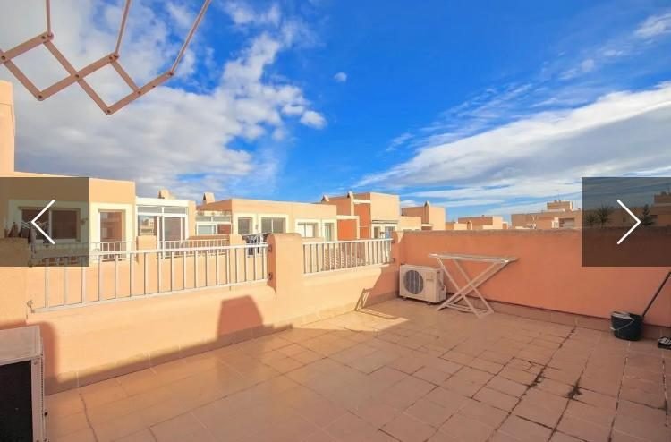 Chalet de 198 m² en Ibiza — photo 2