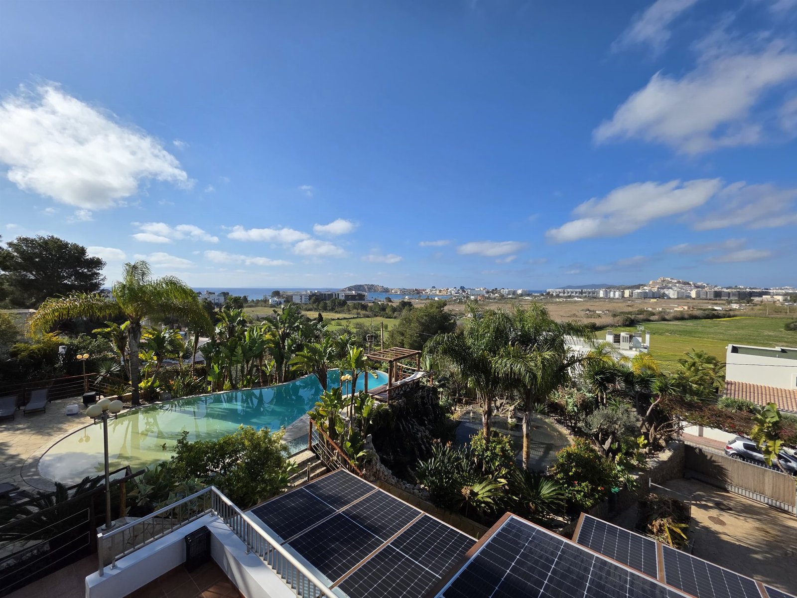 Villa de diez dormitorios en Talamanca — Foto 2