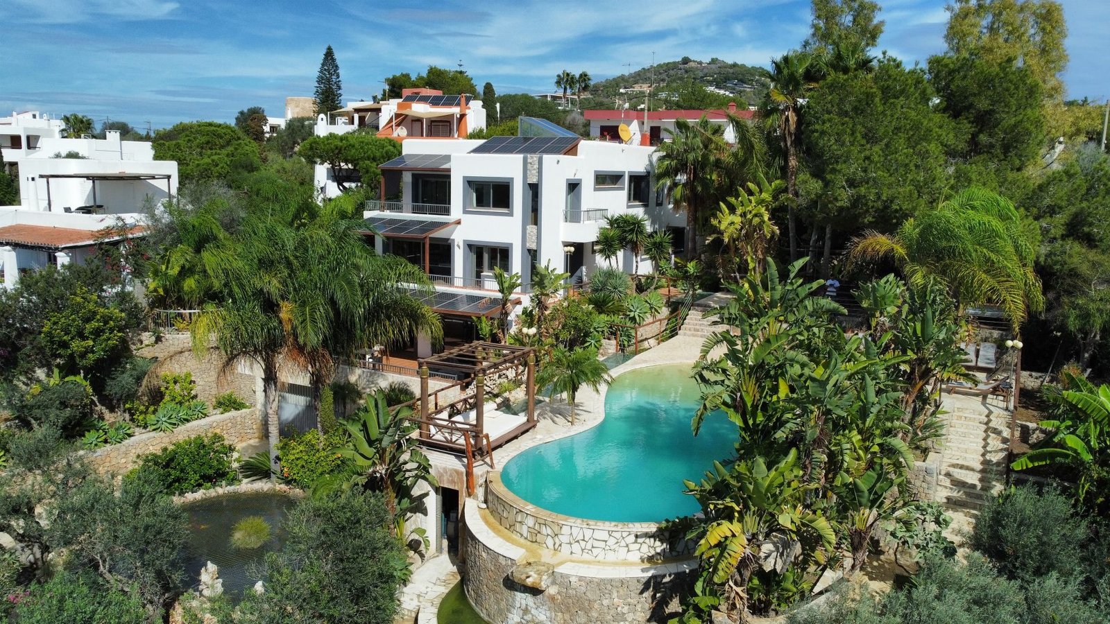 Villa de diez dormitorios en Talamanca — Foto 1