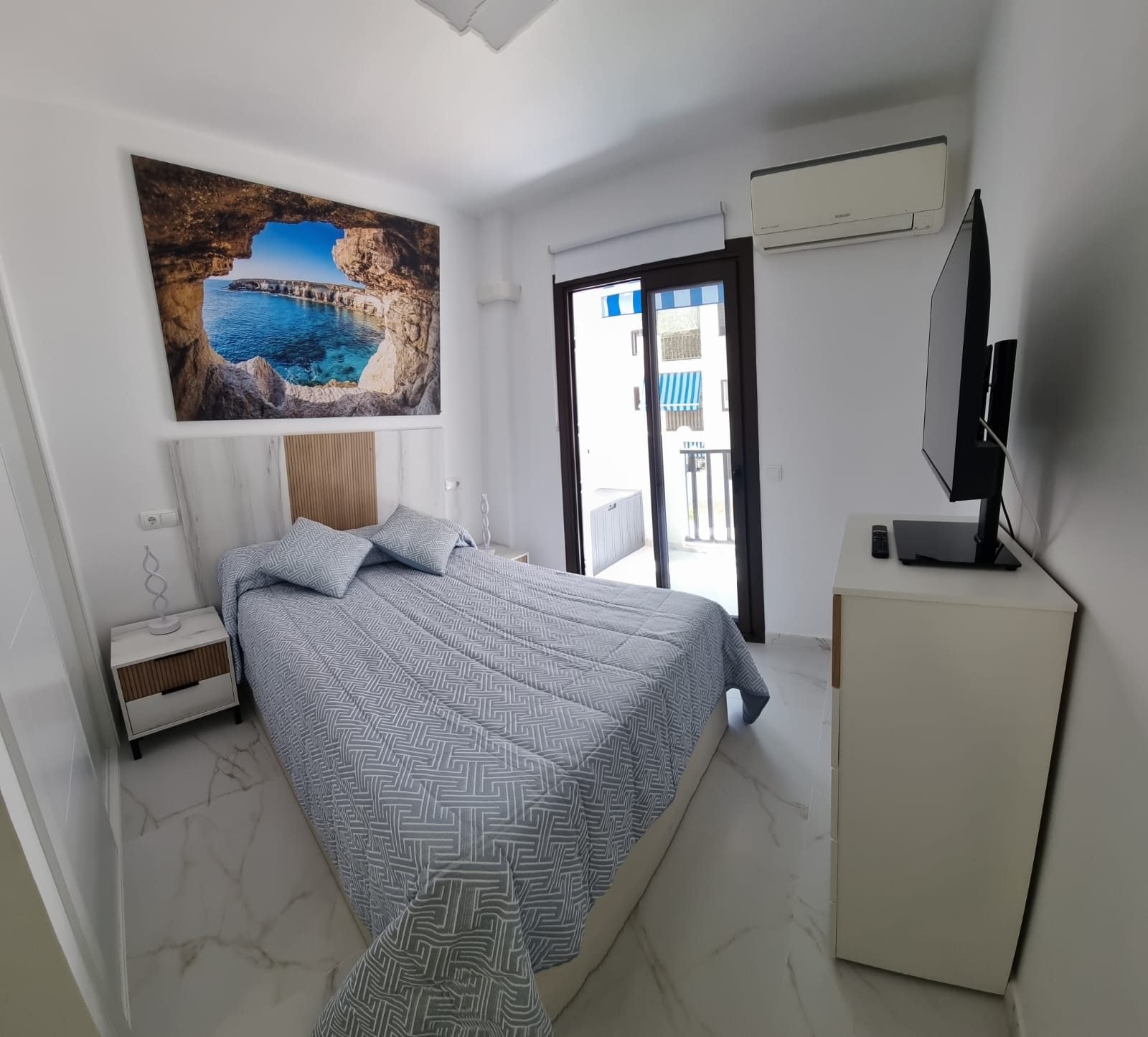 Piso con salida directa a la playa — Foto 4
