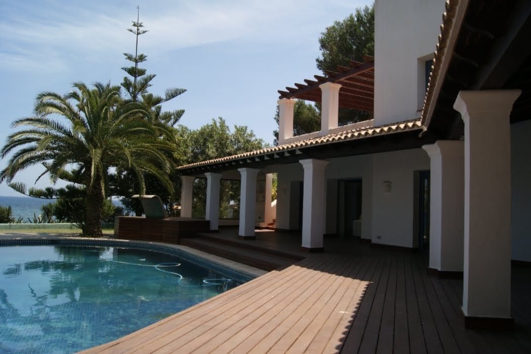 Villa en Santa Eulalia en primera linea — Foto 3