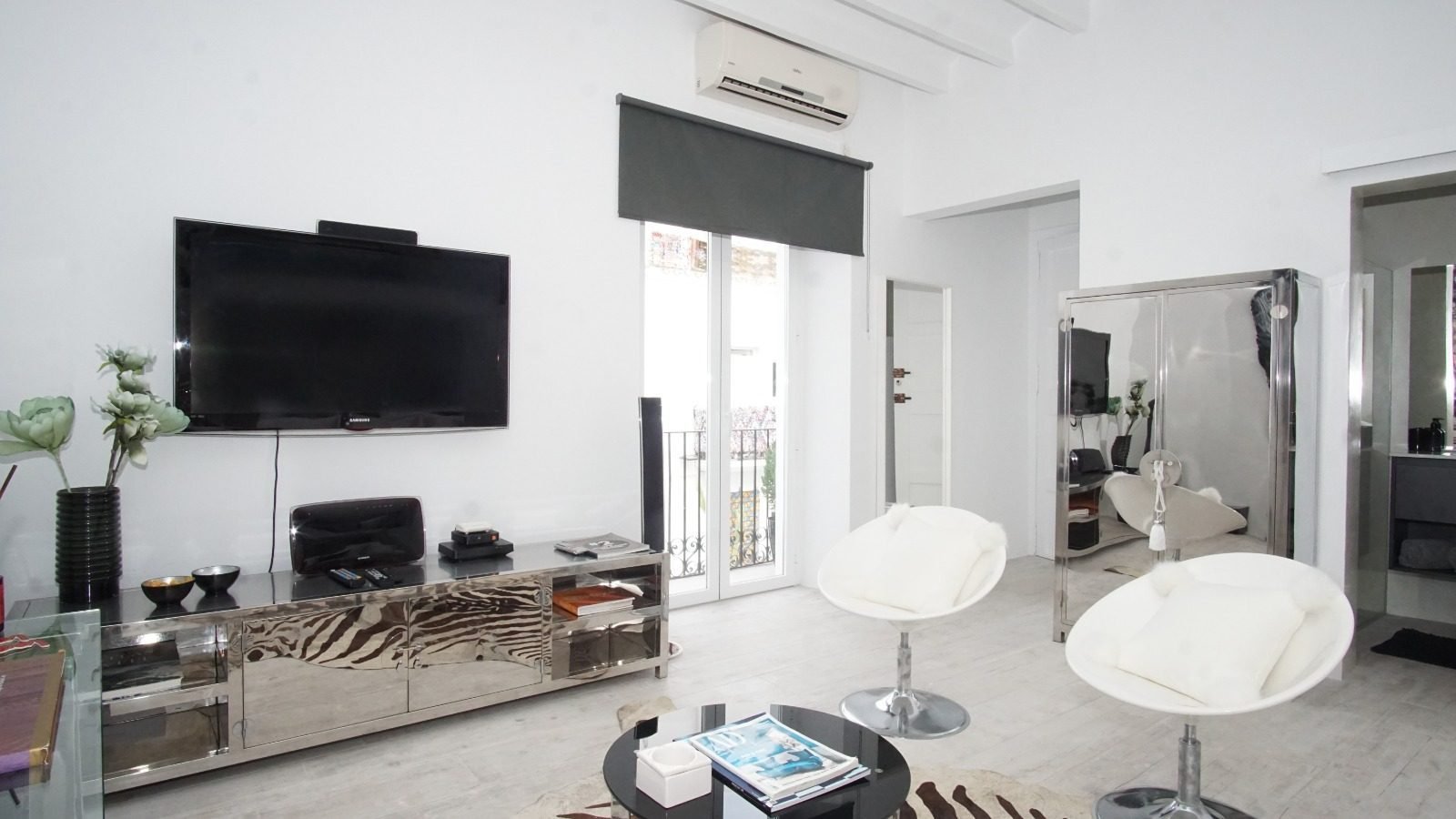 Loft reformado frente a Dalt Vila — foto 5