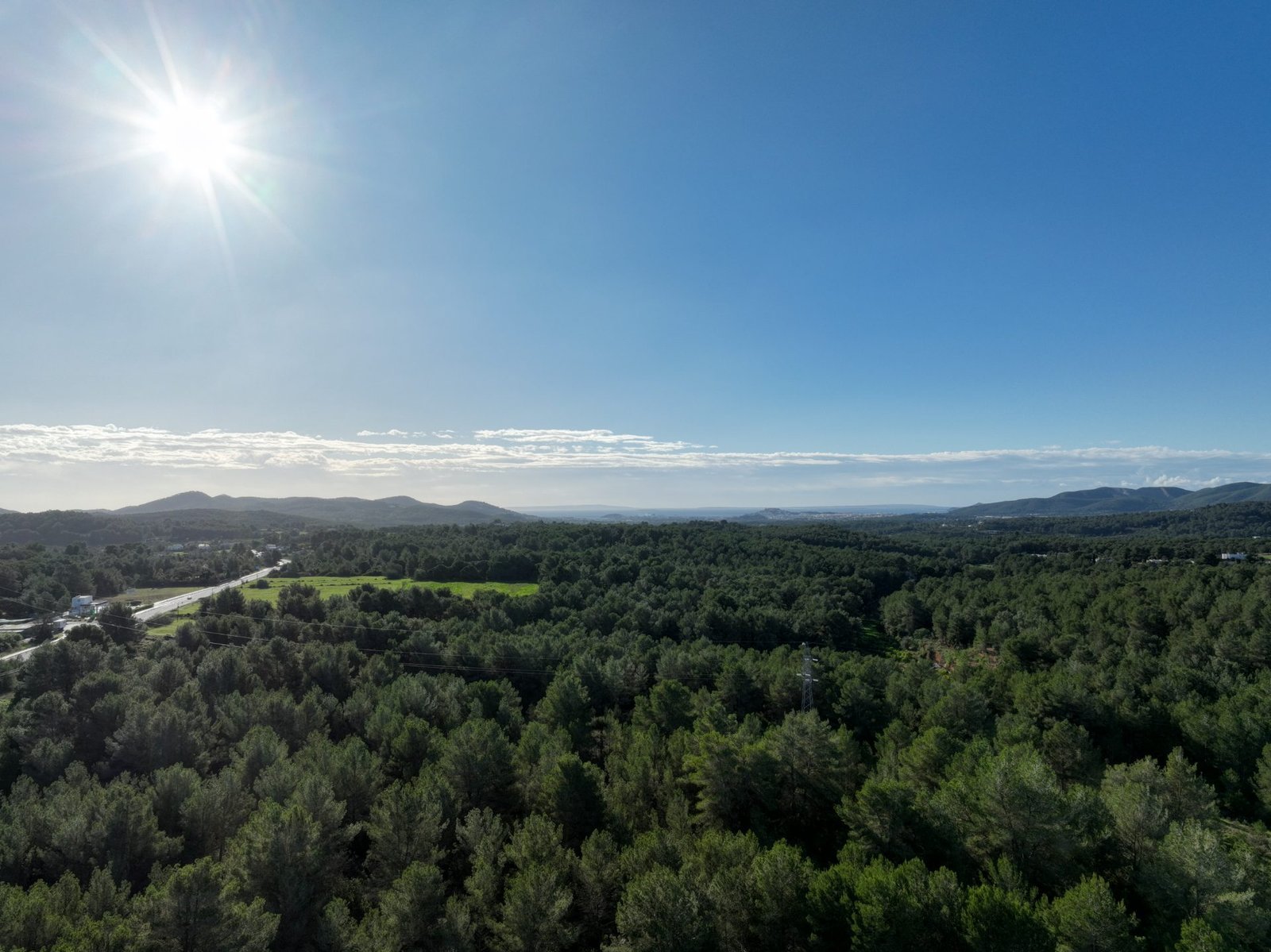 Finca de 56.000 m² con licencia de obra en Santa Gertrudis — photo 1