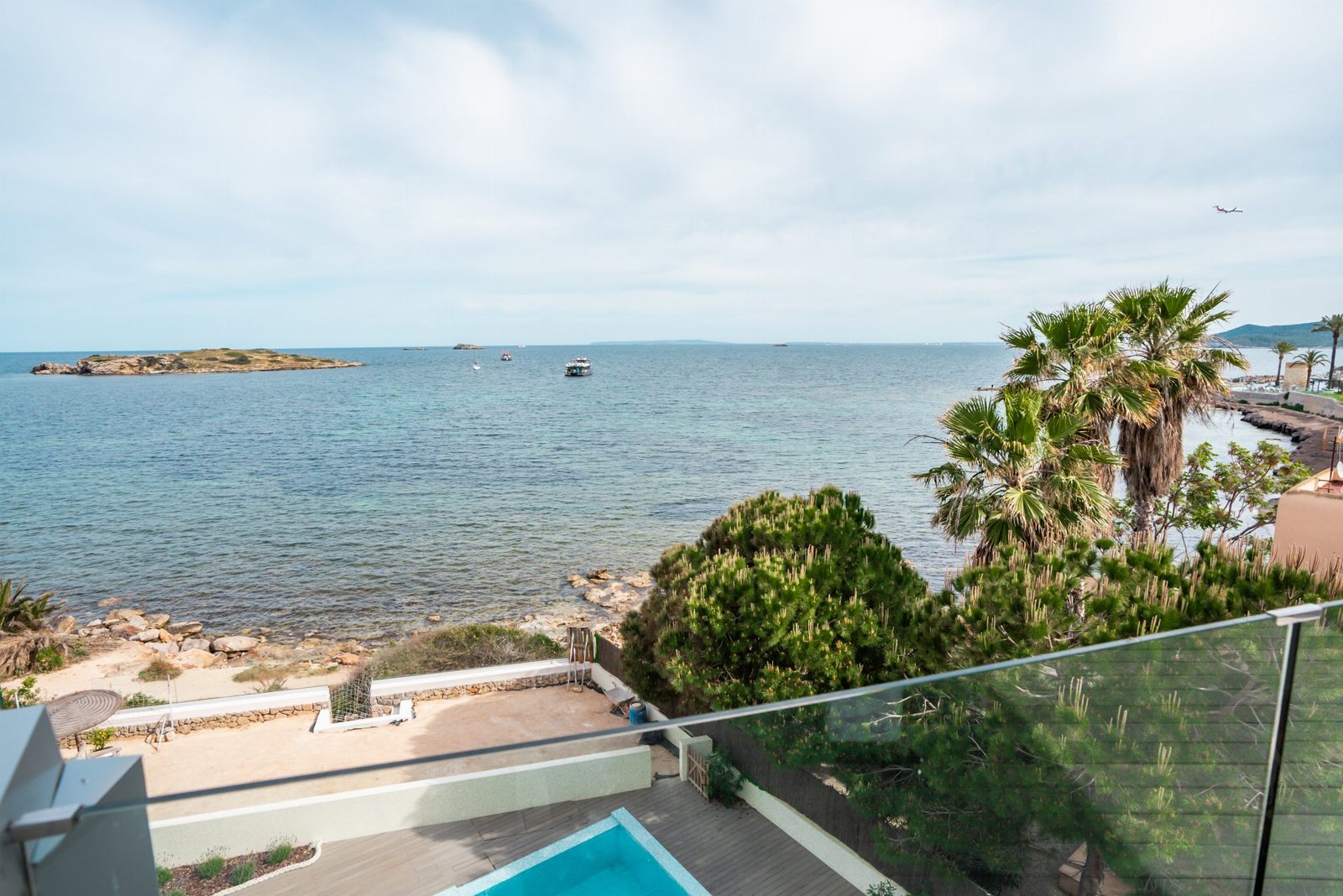 Villa Mar, primera línea con playa privada — photo 2