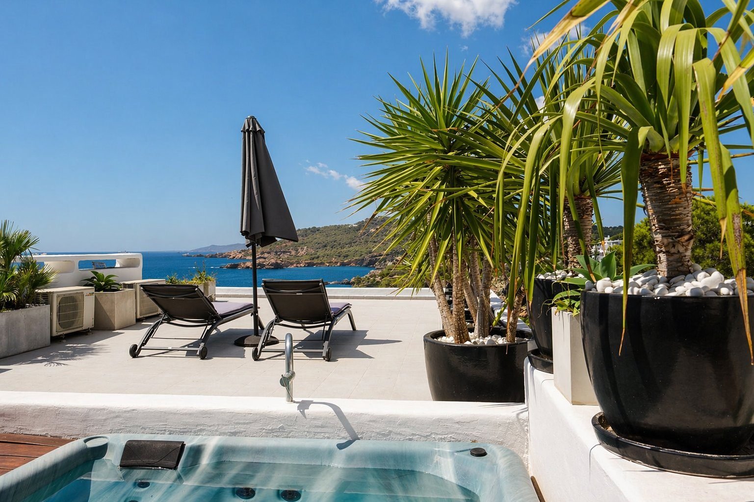 Dúplex con jacuzzi y vistas a Formentera — photo 2